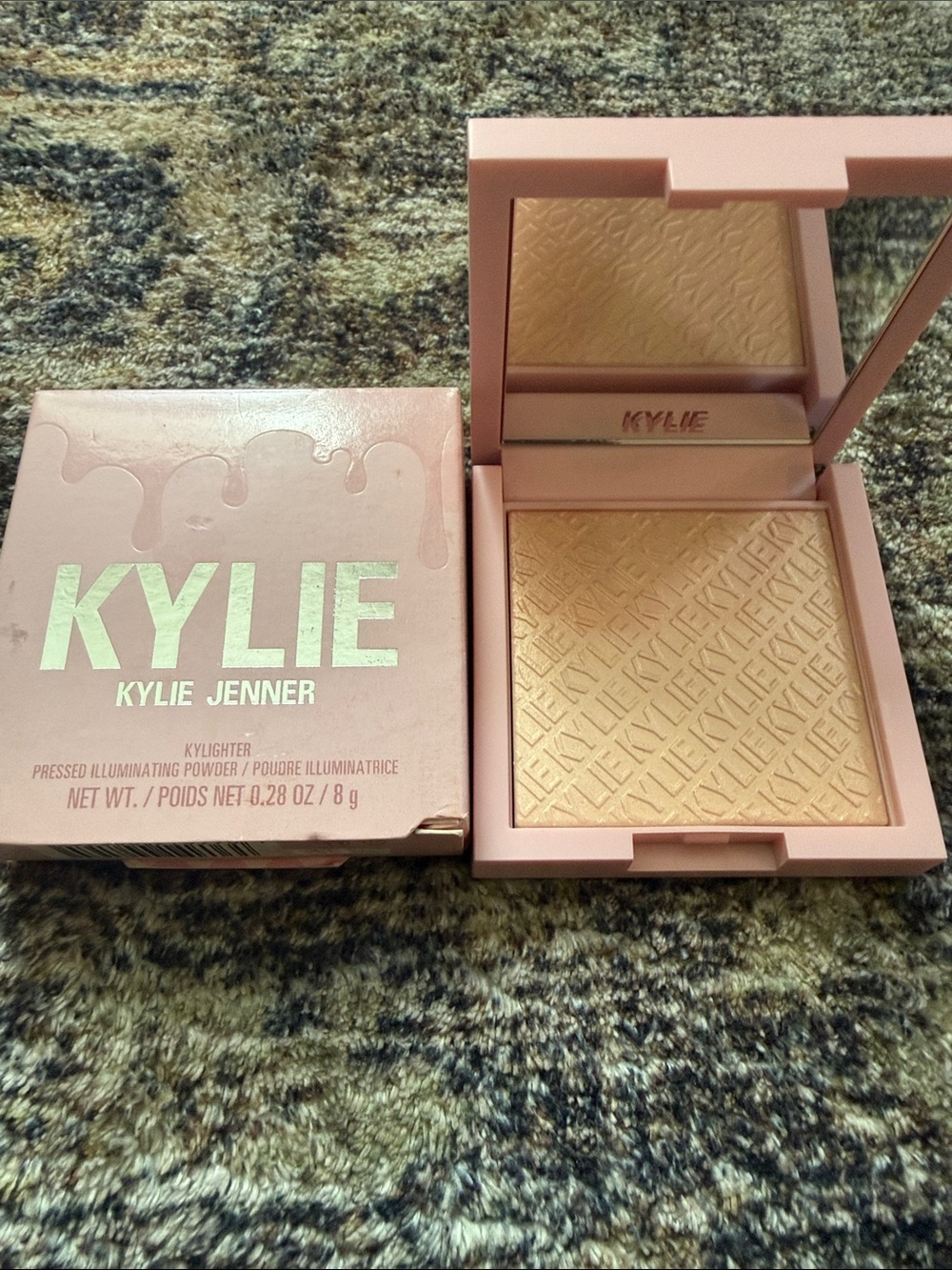 Kylighter Pressed Illuminating Powder - Champagne Gold
